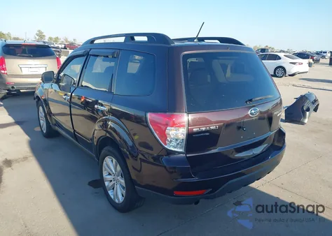 2013 Subaru Forester 2.5X Premium из США, поврежденный, VIN JF2SHADCXDH433314